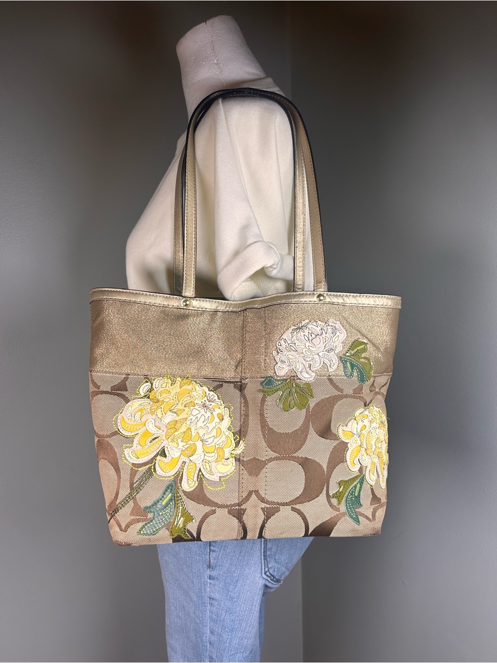 Authentic Coach Vintage Y2K Metallic Floral C's Monogram Tote Bag - Picture 2 of 15